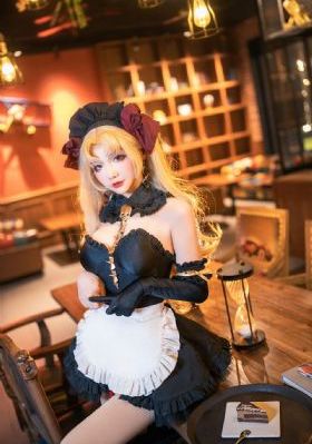 他掀开裙子舌头伸进去动漫软件