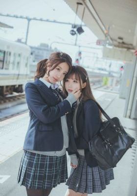 爱得色放